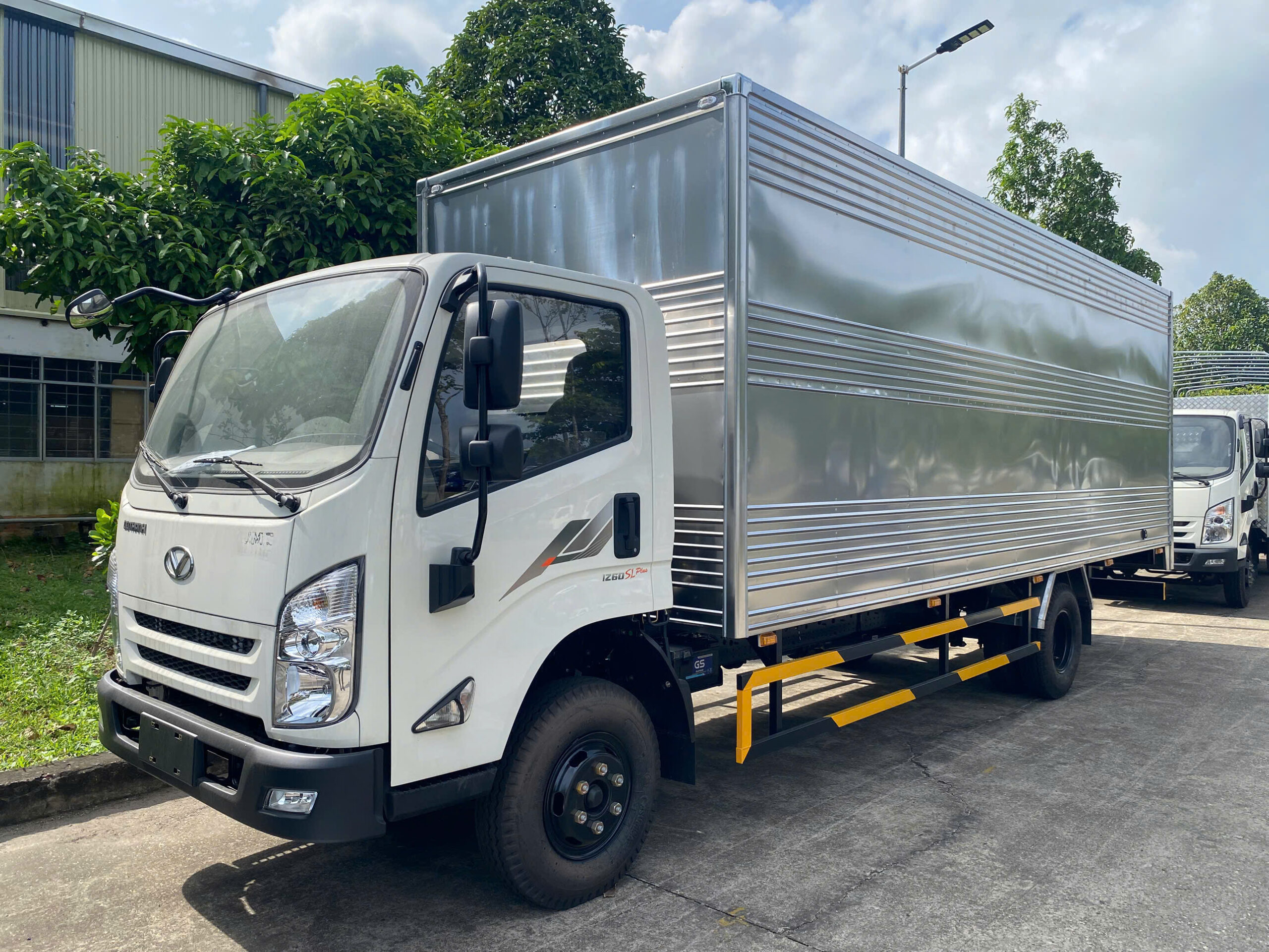 Xe Tải Đô Thành Thùng Dài 6m3 Tải 2.4 Tấn