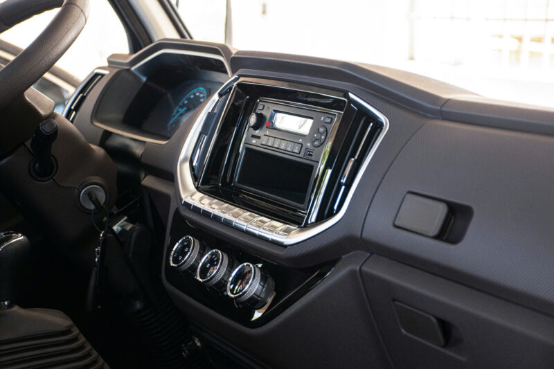 Xe tải 2.5 tấn thùng bạt Đô Thành IZ50M